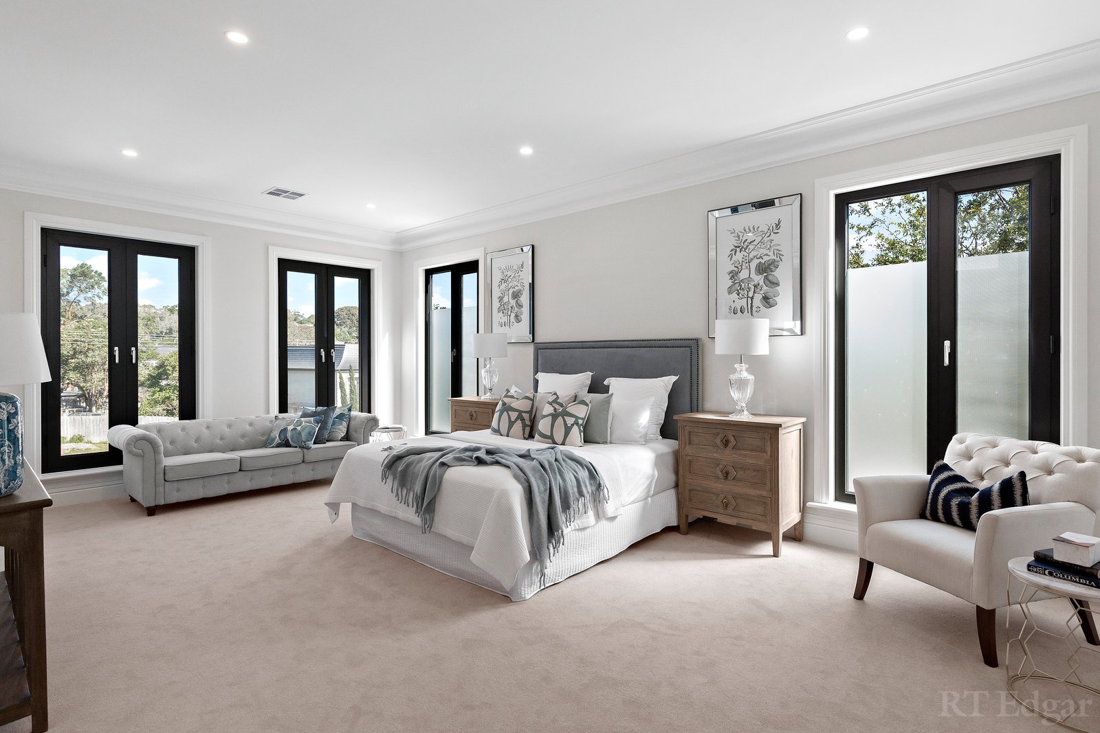 Real Estate and Property in 6 Renown Street, Balwyn North, VIC