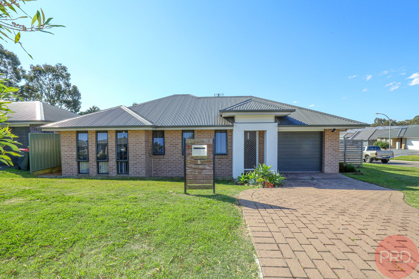 6 Reo Street LARGS 1