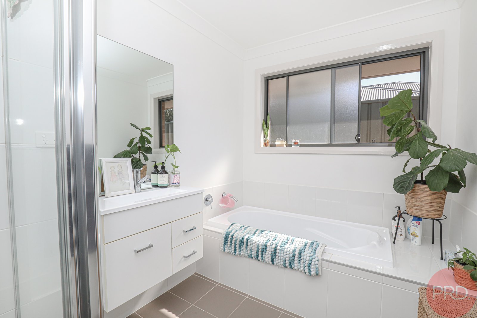 6 Reo Street LARGS 10