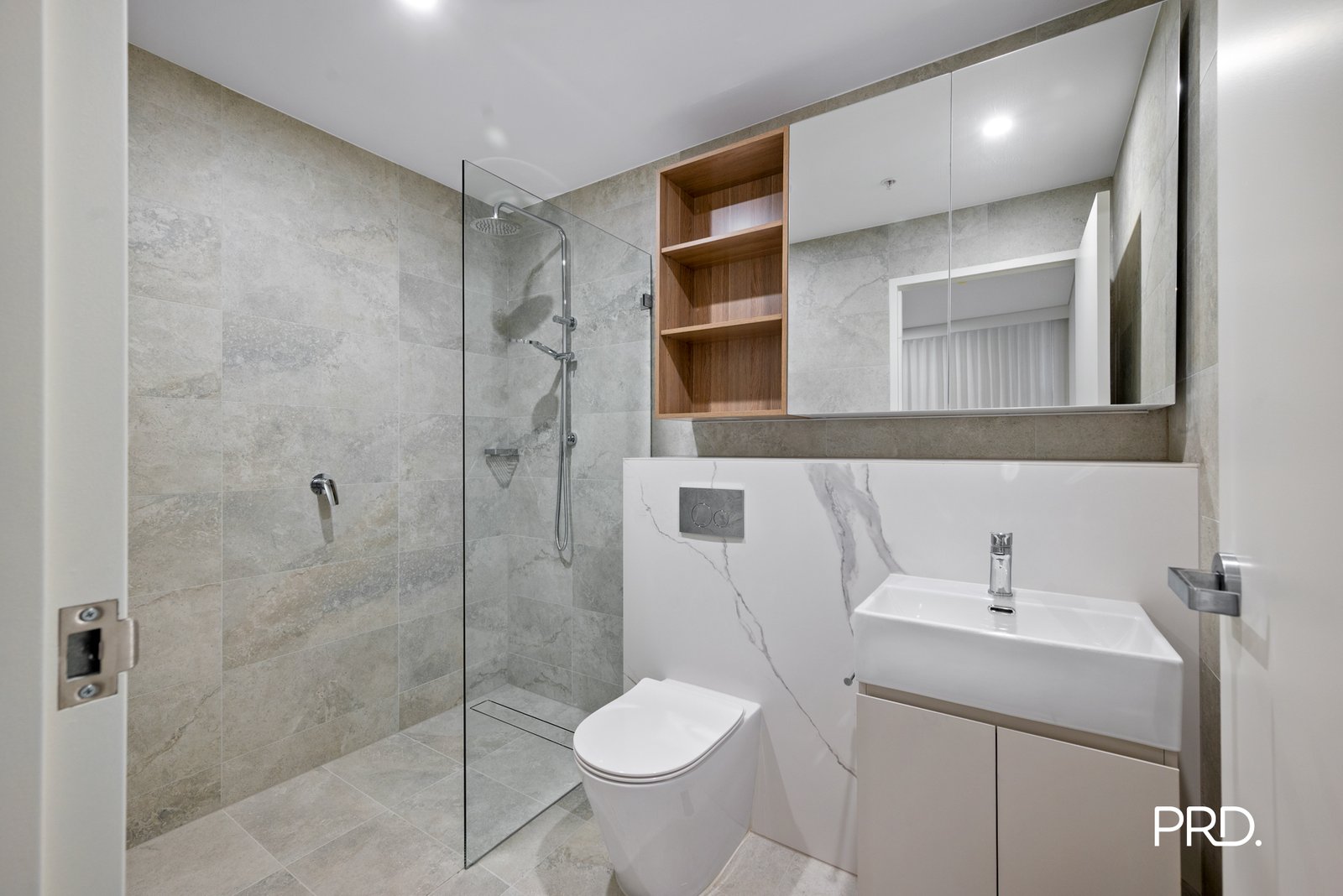 6 Retreat Dr  Penrith 11