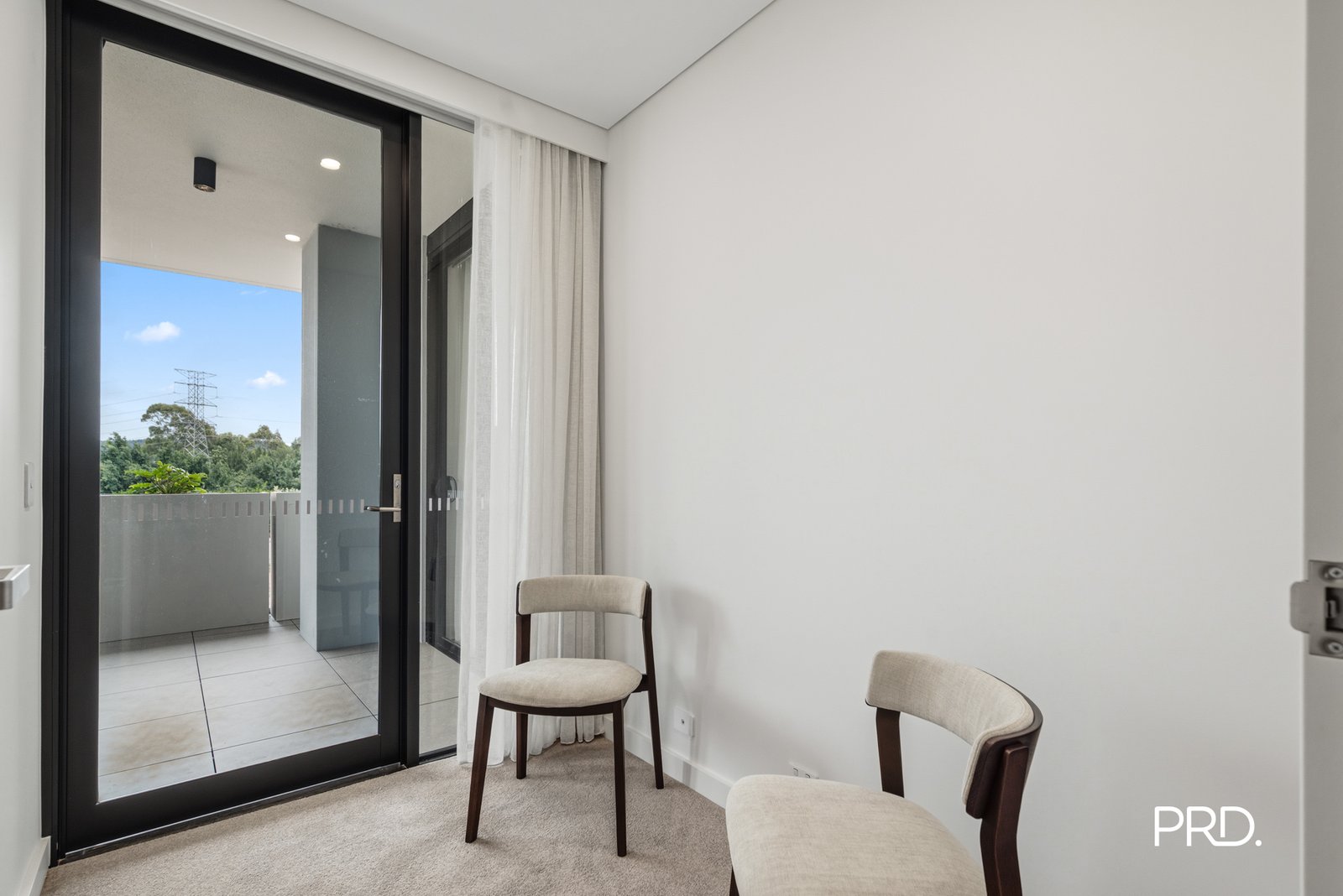 6 Retreat Dr  Penrith 14