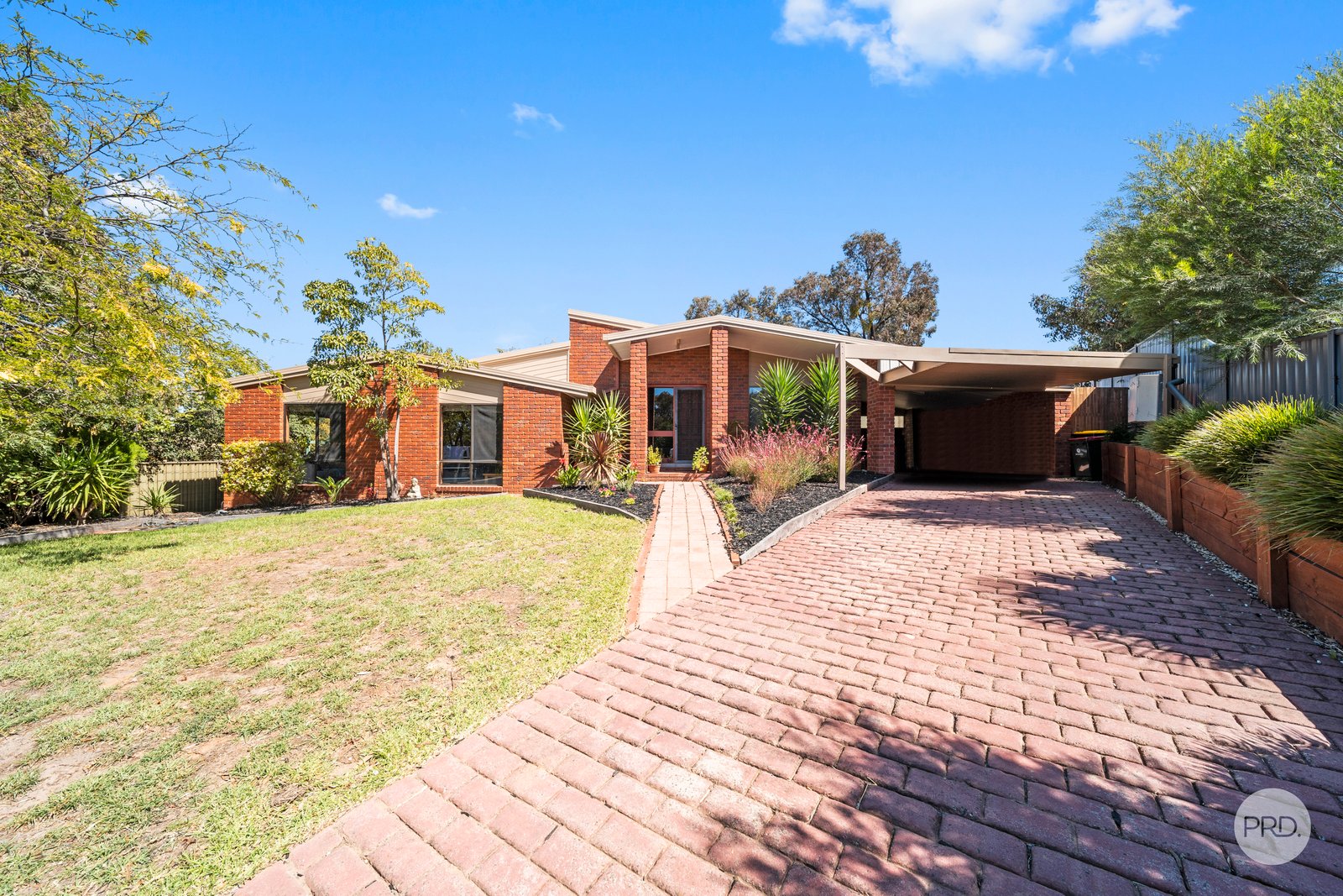 6 Richard Drive KANGAROO FLAT 2