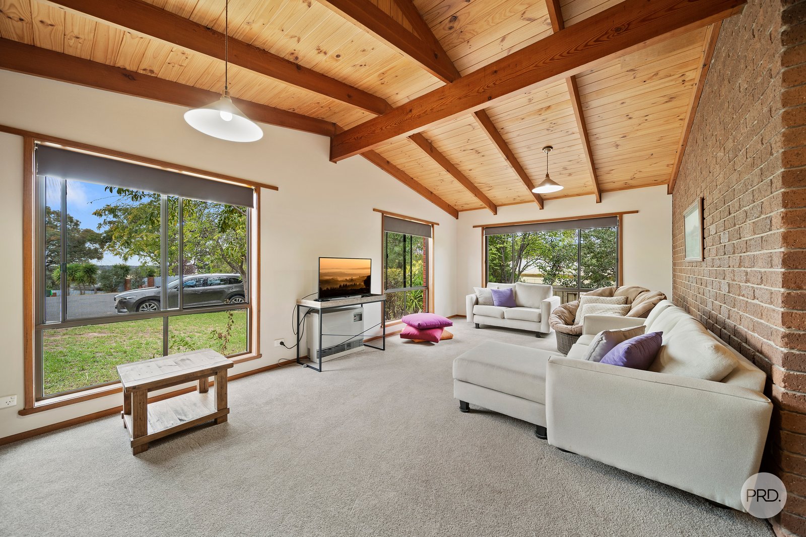6 Richard Drive KANGAROO FLAT 3