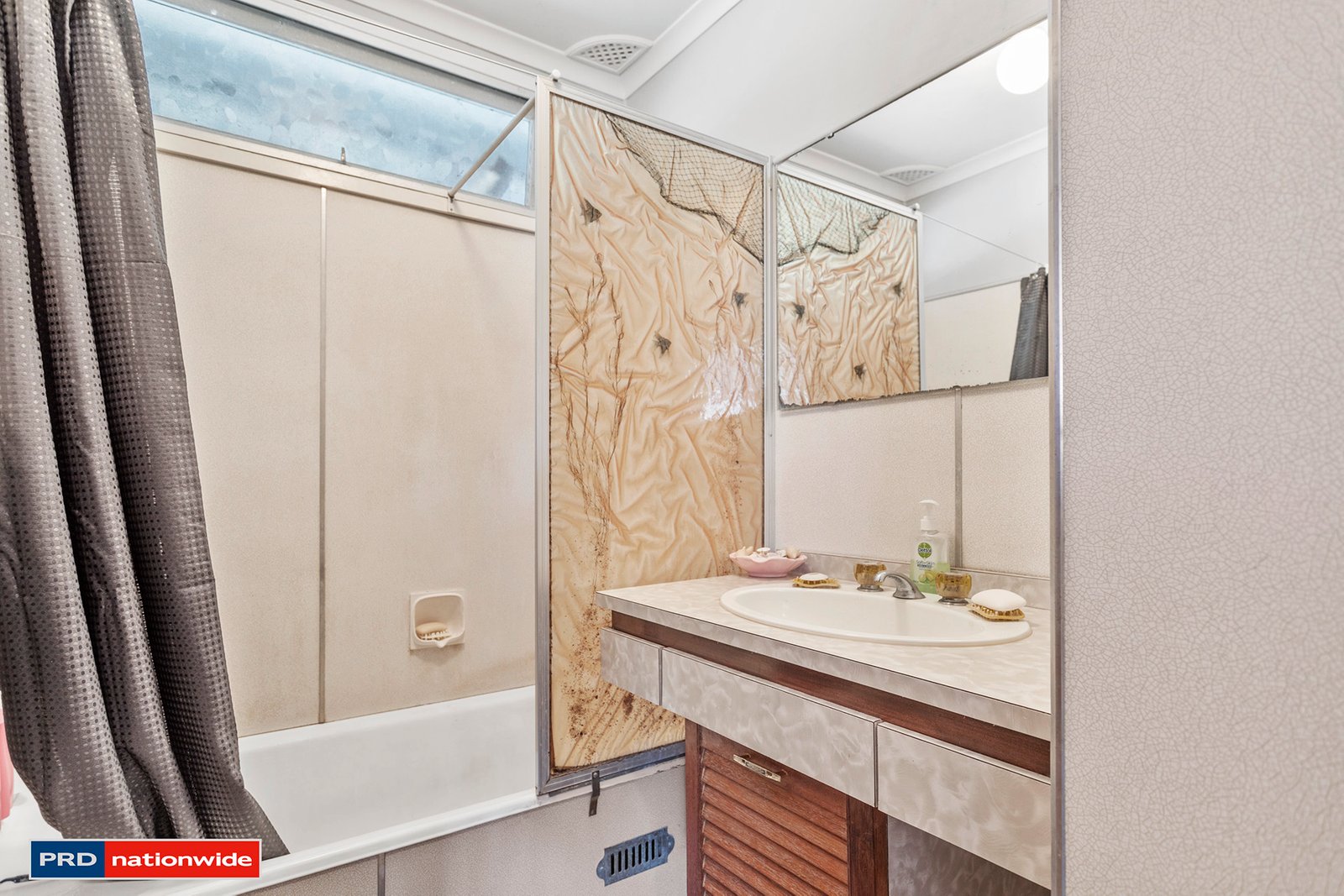 6 Rigney Street SHOAL BAY 14