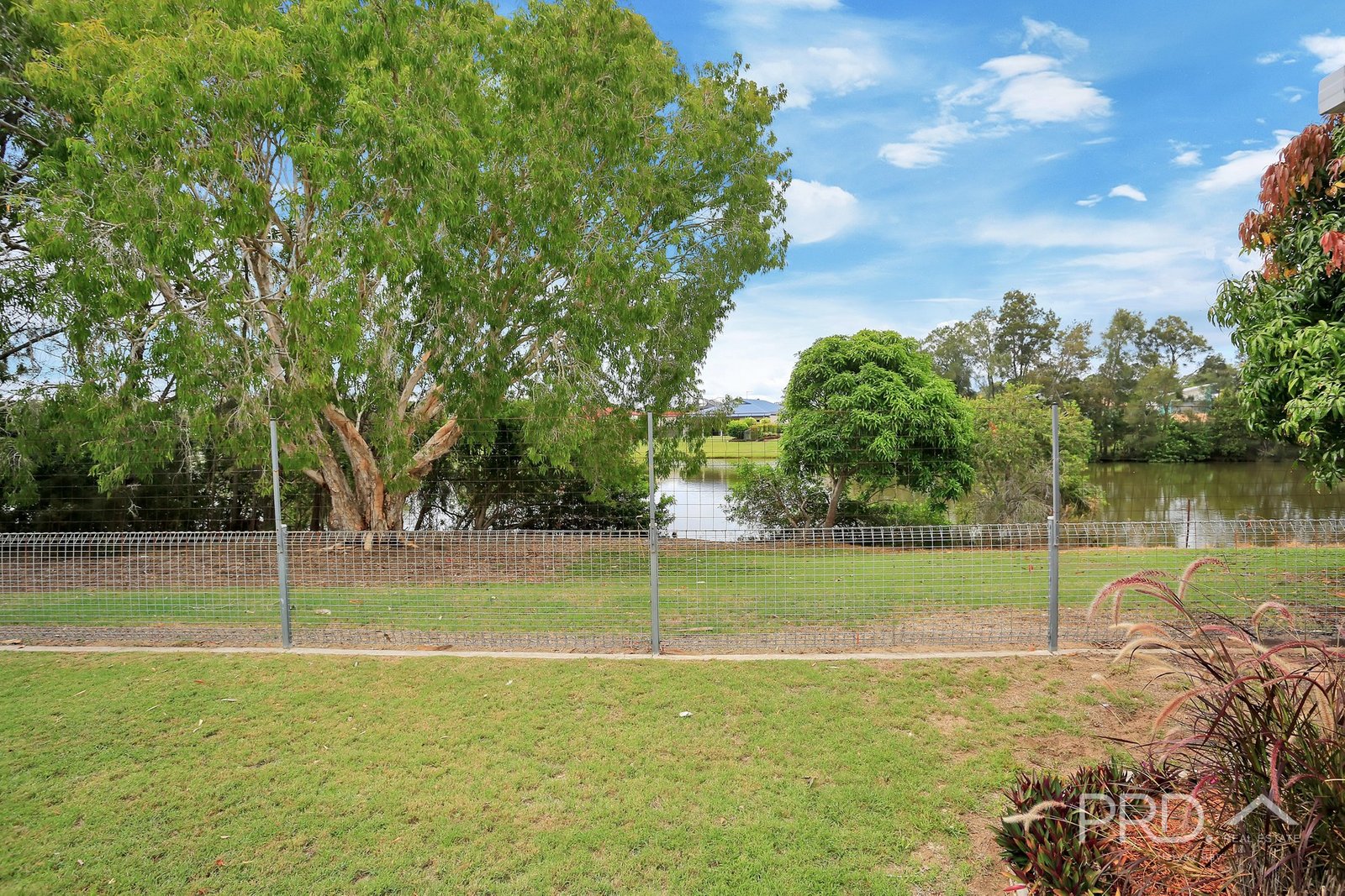 6 Robb Court URANGAN 6