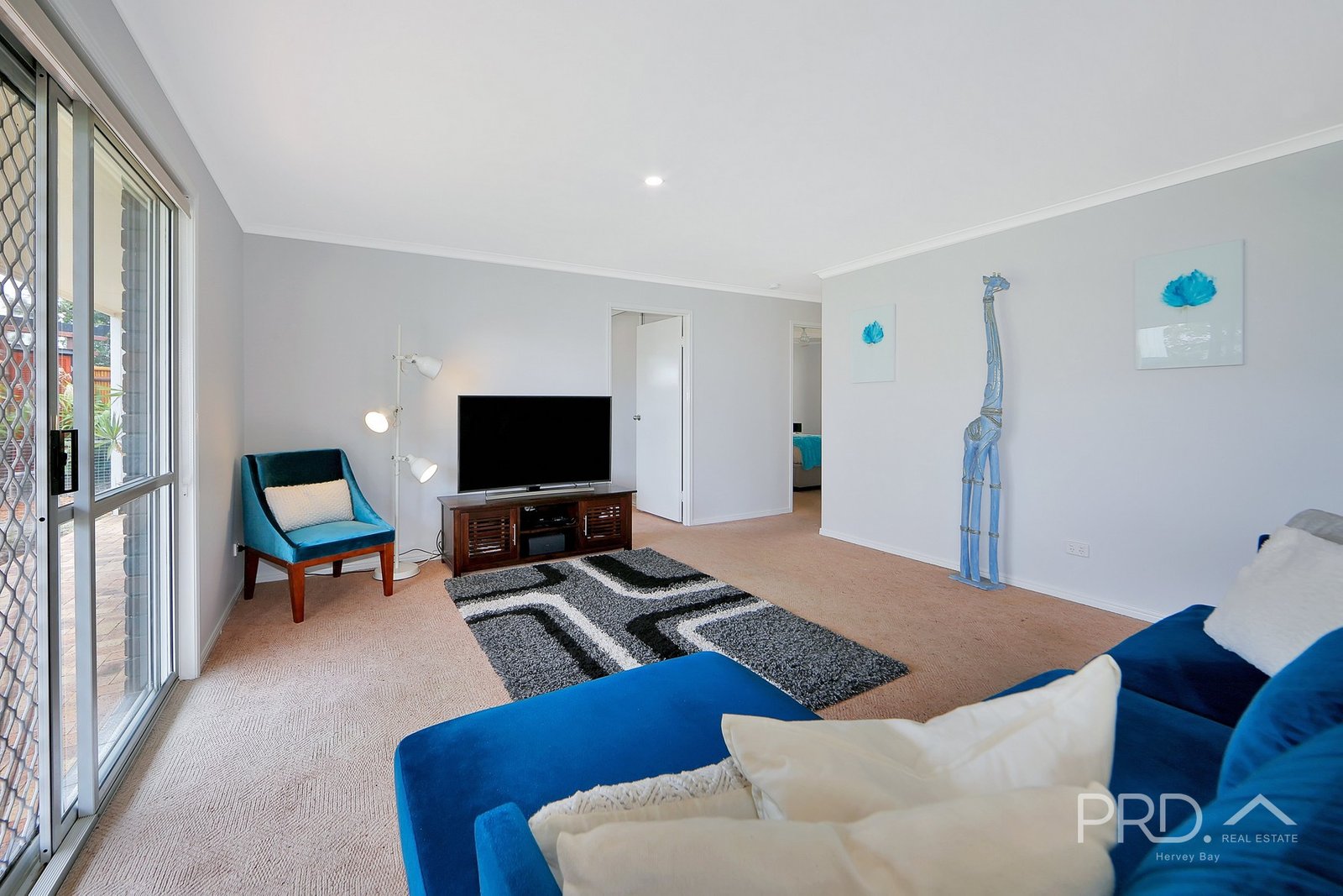 6 Robb Court URANGAN 14