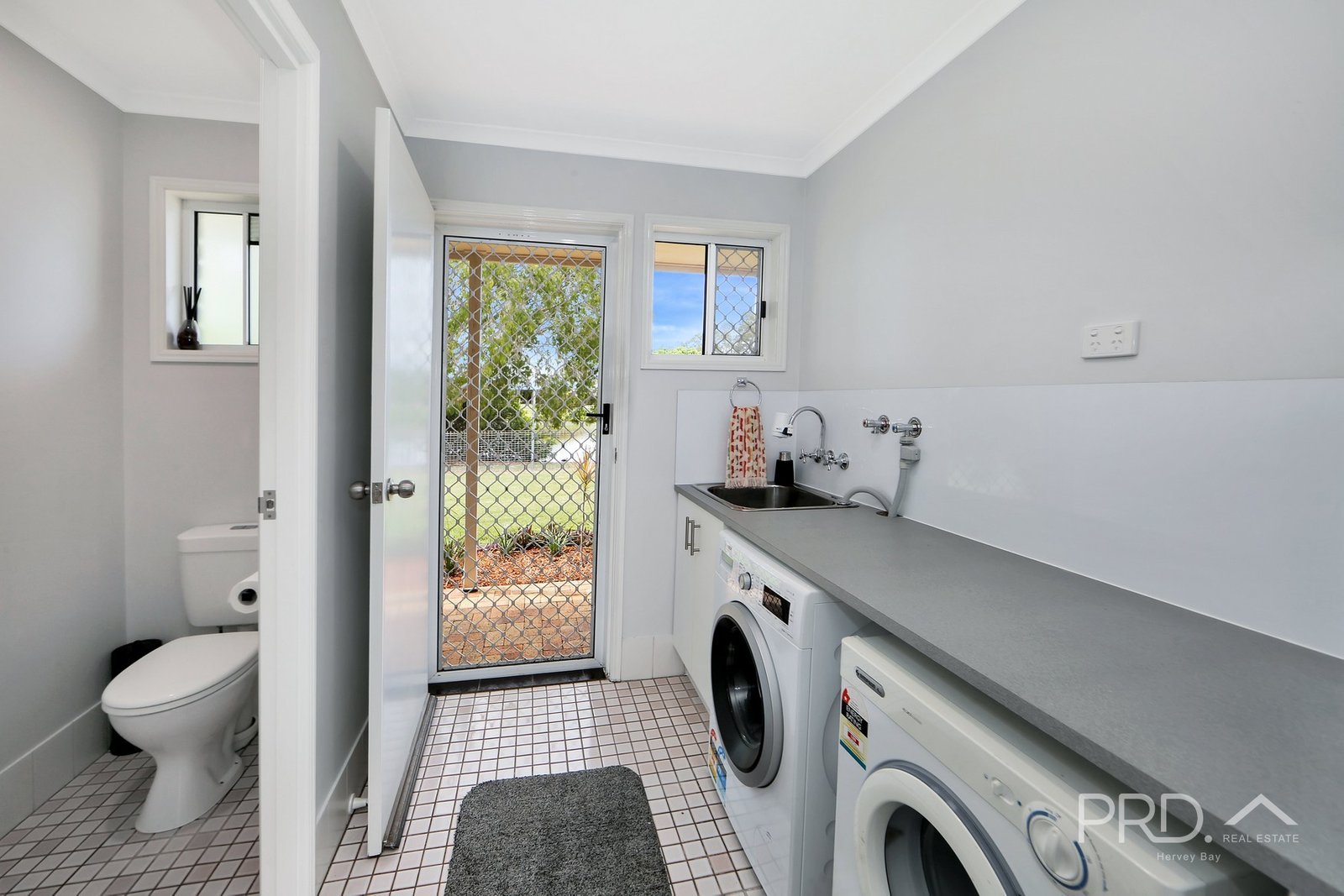 6 Robb Court URANGAN 21