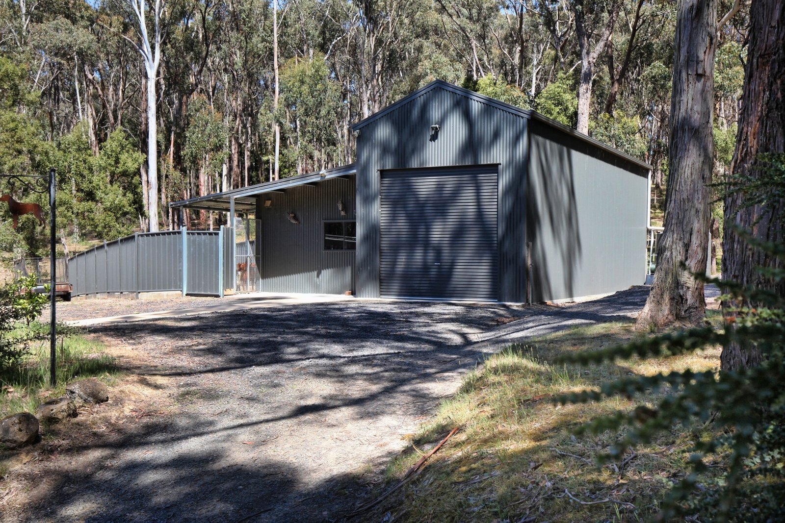 Real Estate and Property in 6 Robert Road, Woodend, VIC