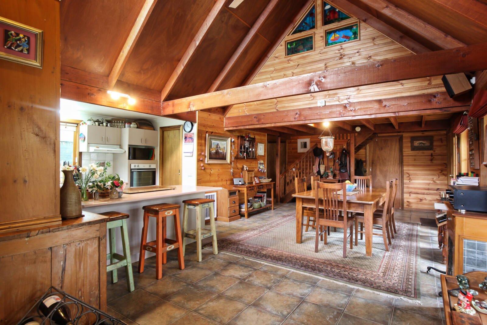 Real Estate and Property in 6 Rodney Drive, Woodend, VIC