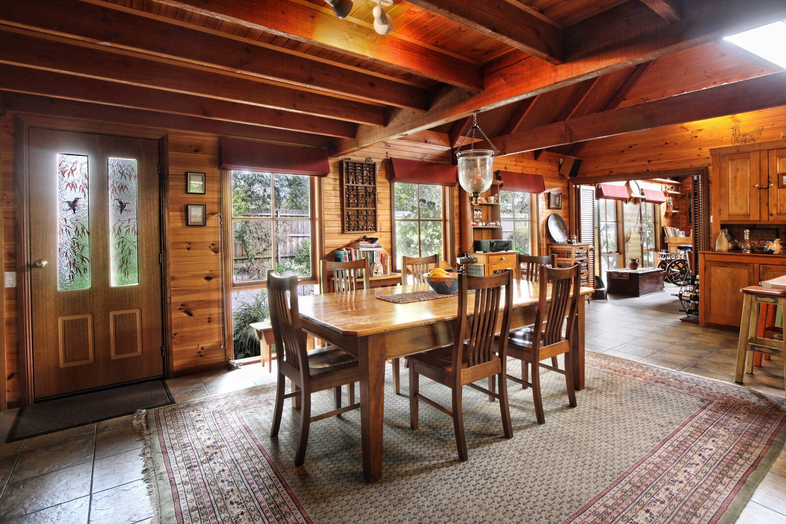 Real Estate and Property in 6 Rodney Drive, Woodend, VIC