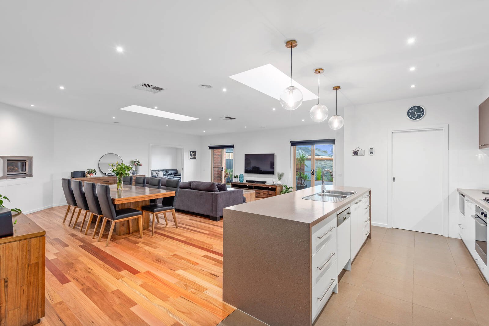 Real Estate and Property in 6 Roebourne Street, Ocean Grove, VIC