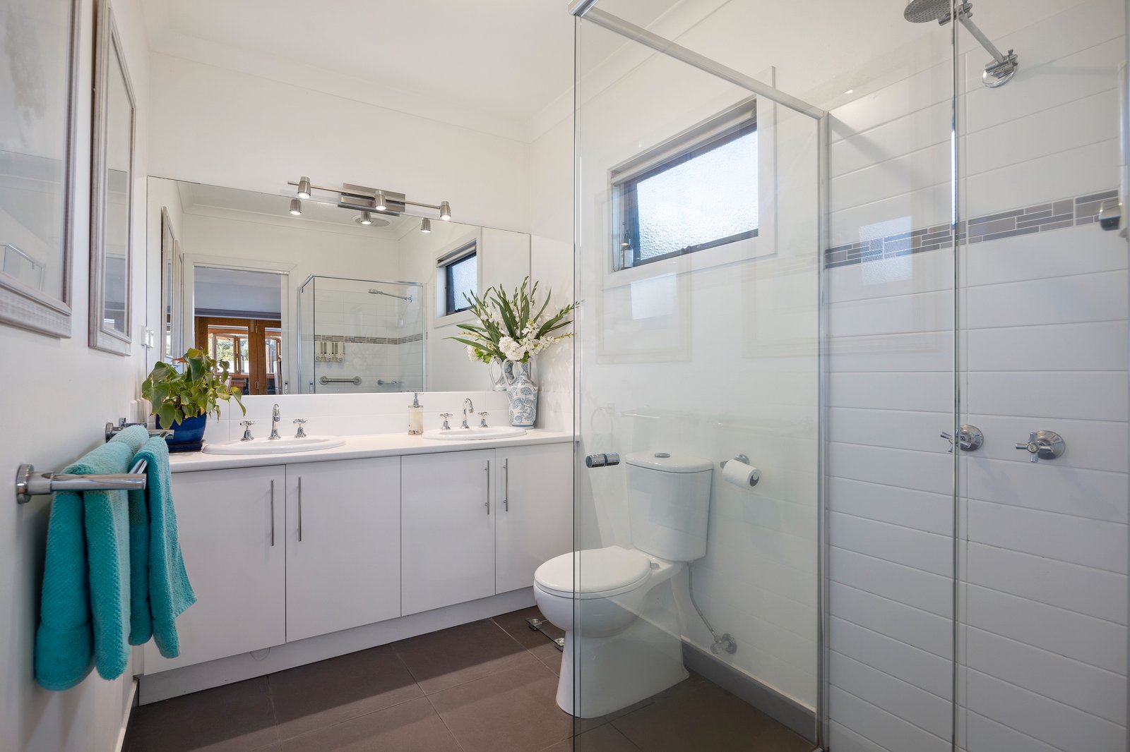 Real Estate and Property in 6 Romney Avenue, Tootgarook, VIC