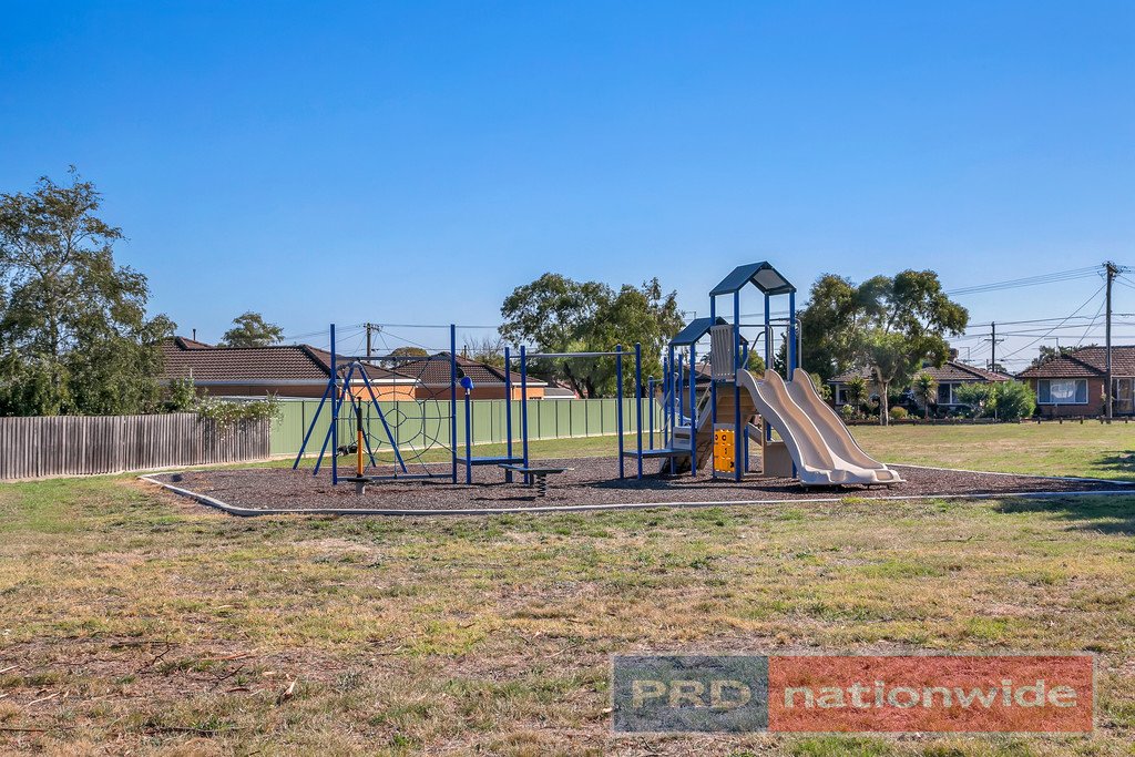 6 Romney Street WENDOUREE 12