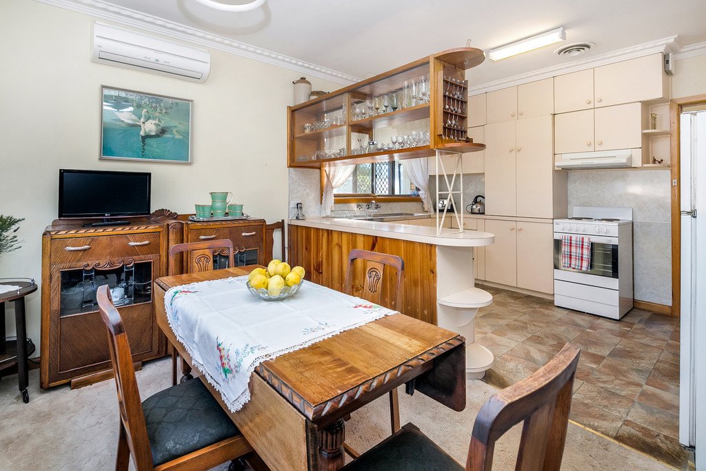 6 Romney Street WENDOUREE 3