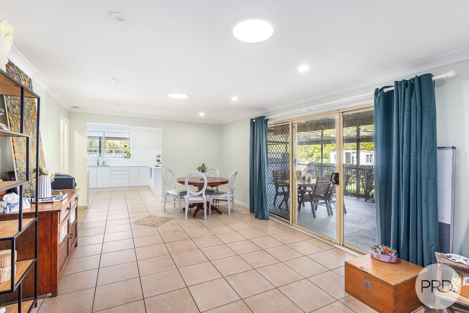 6 Rookes Road SALT ASH 7