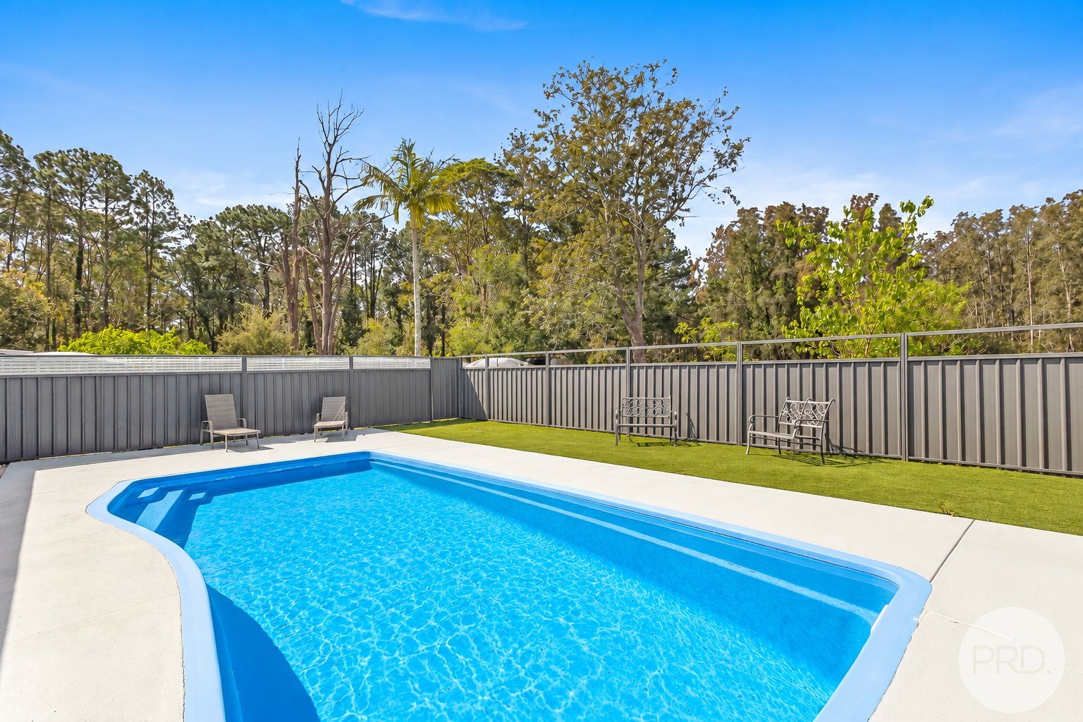 6 Rookes Road SALT ASH 16