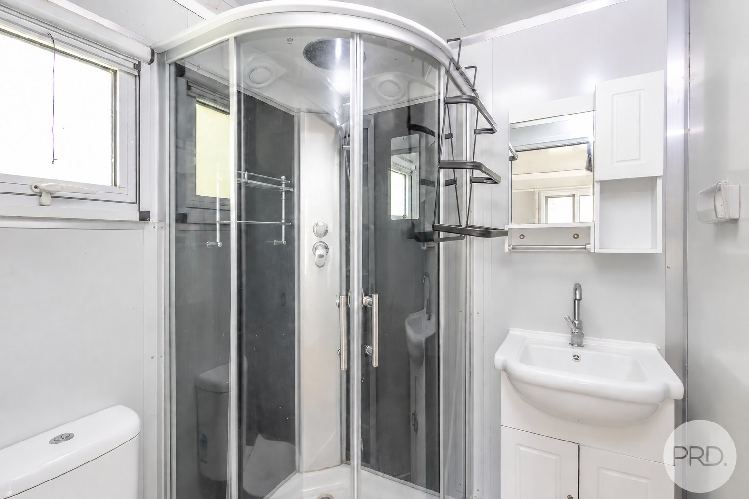 6 Rookes Road SALT ASH 17