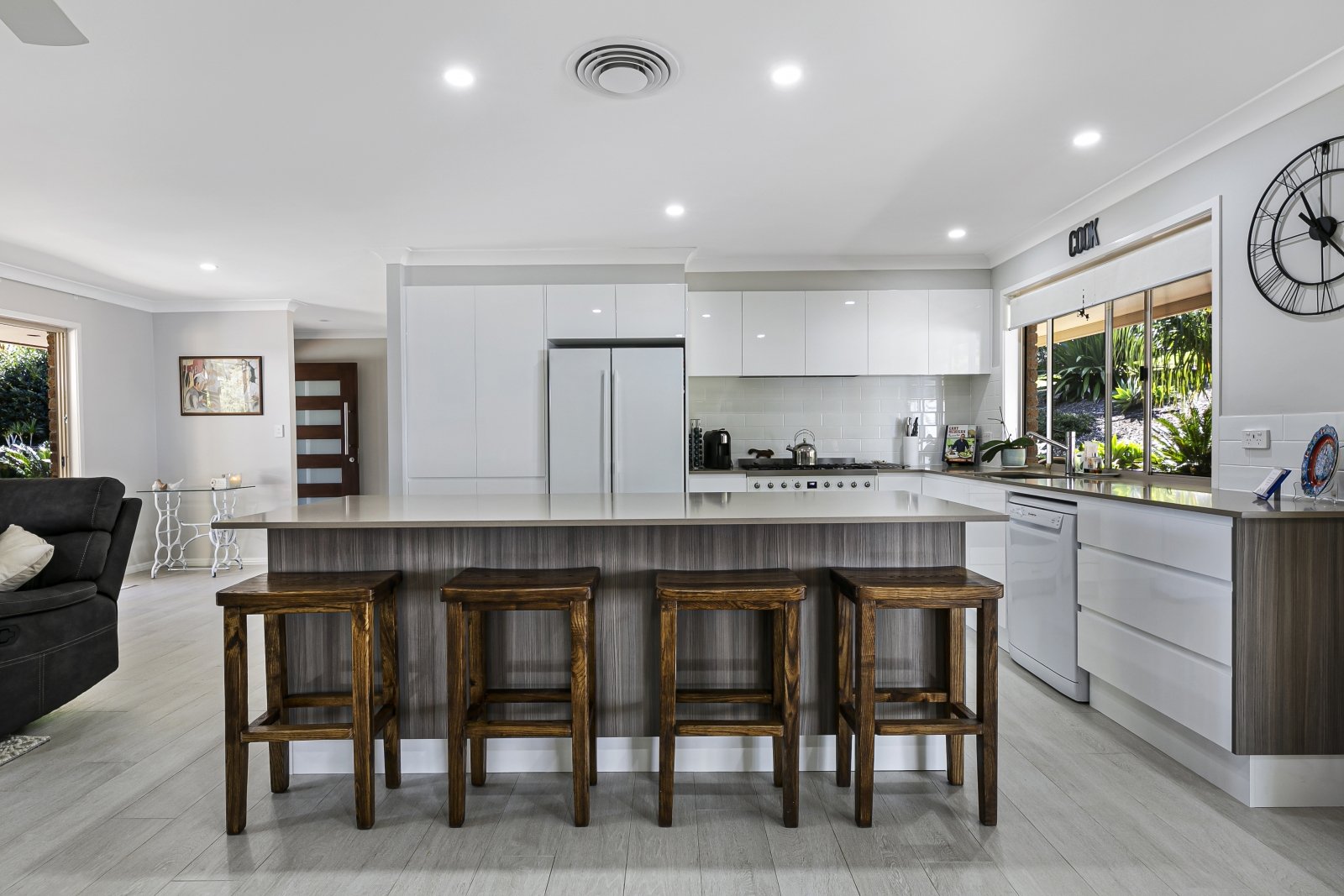 6 Rosebank Court TALLEBUDGERA 4