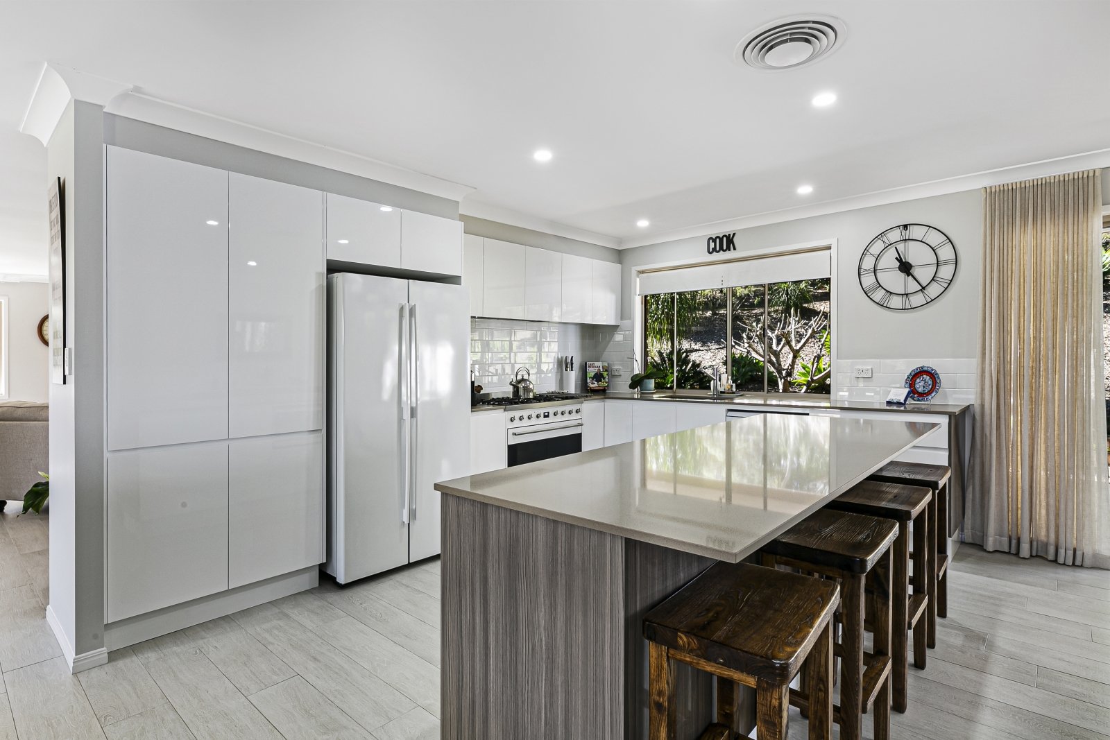 6 Rosebank Court TALLEBUDGERA 5