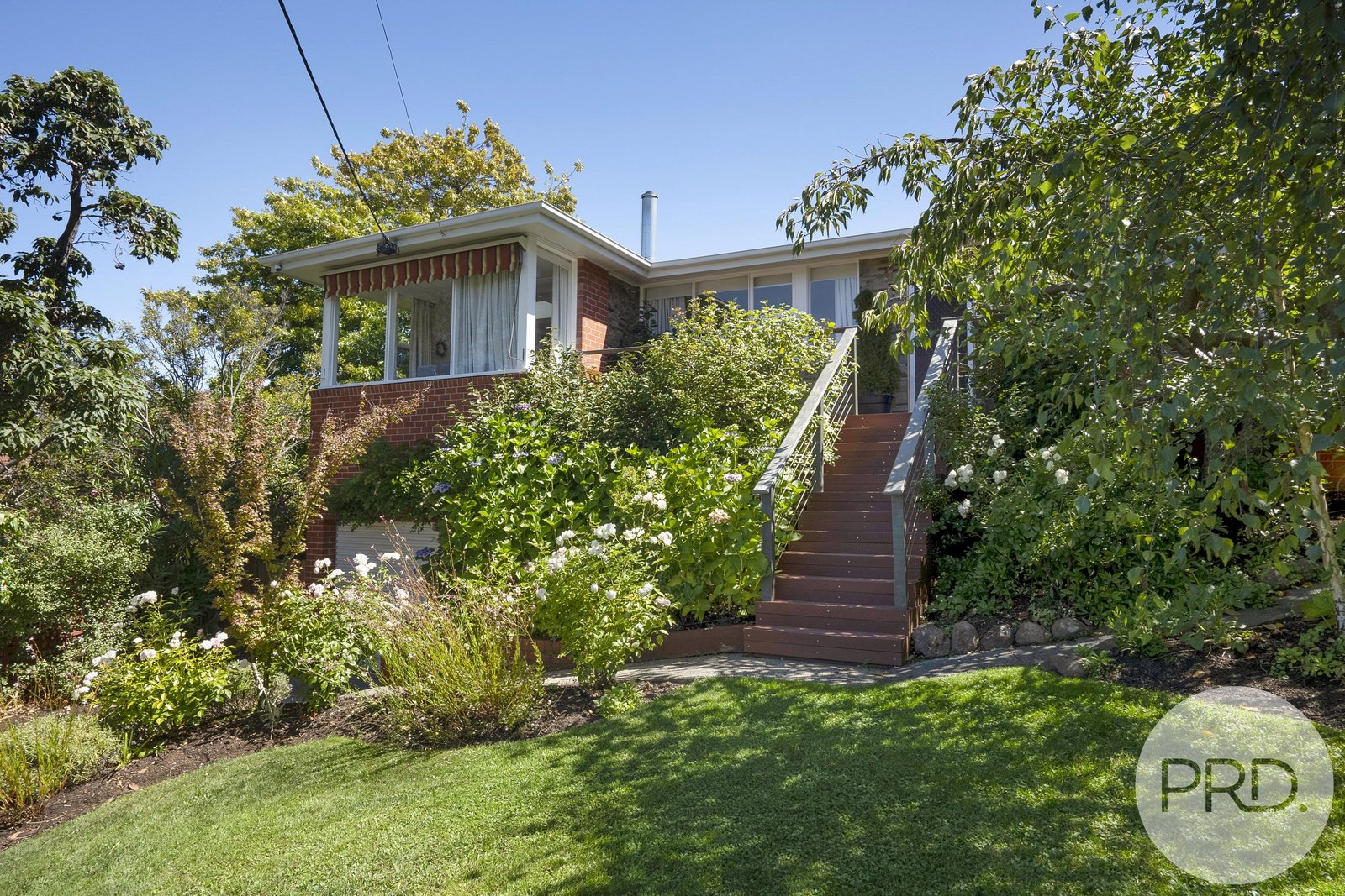 6 Roseneath Place AUSTINS FERRY 2