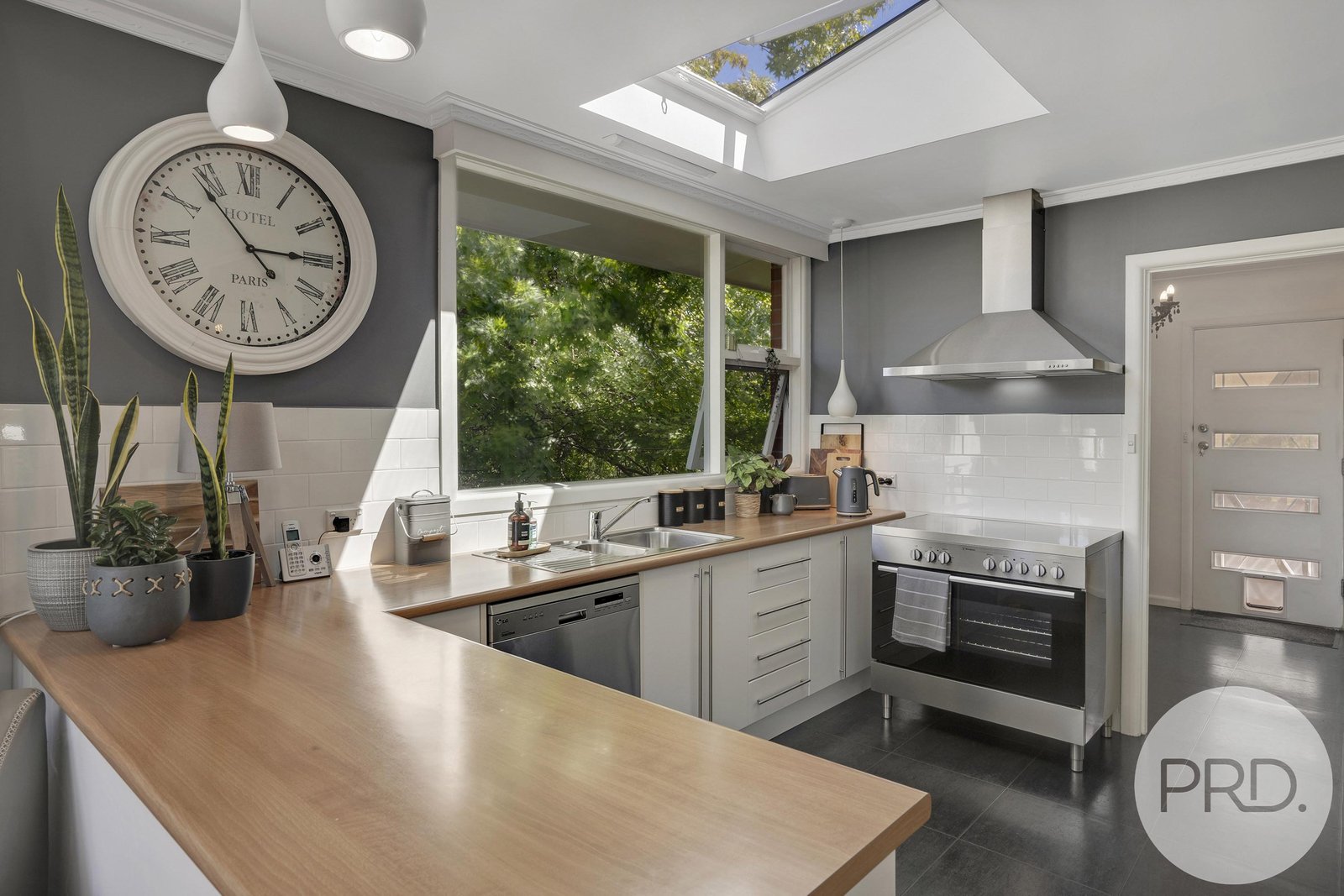 6 Roseneath Place AUSTINS FERRY 5