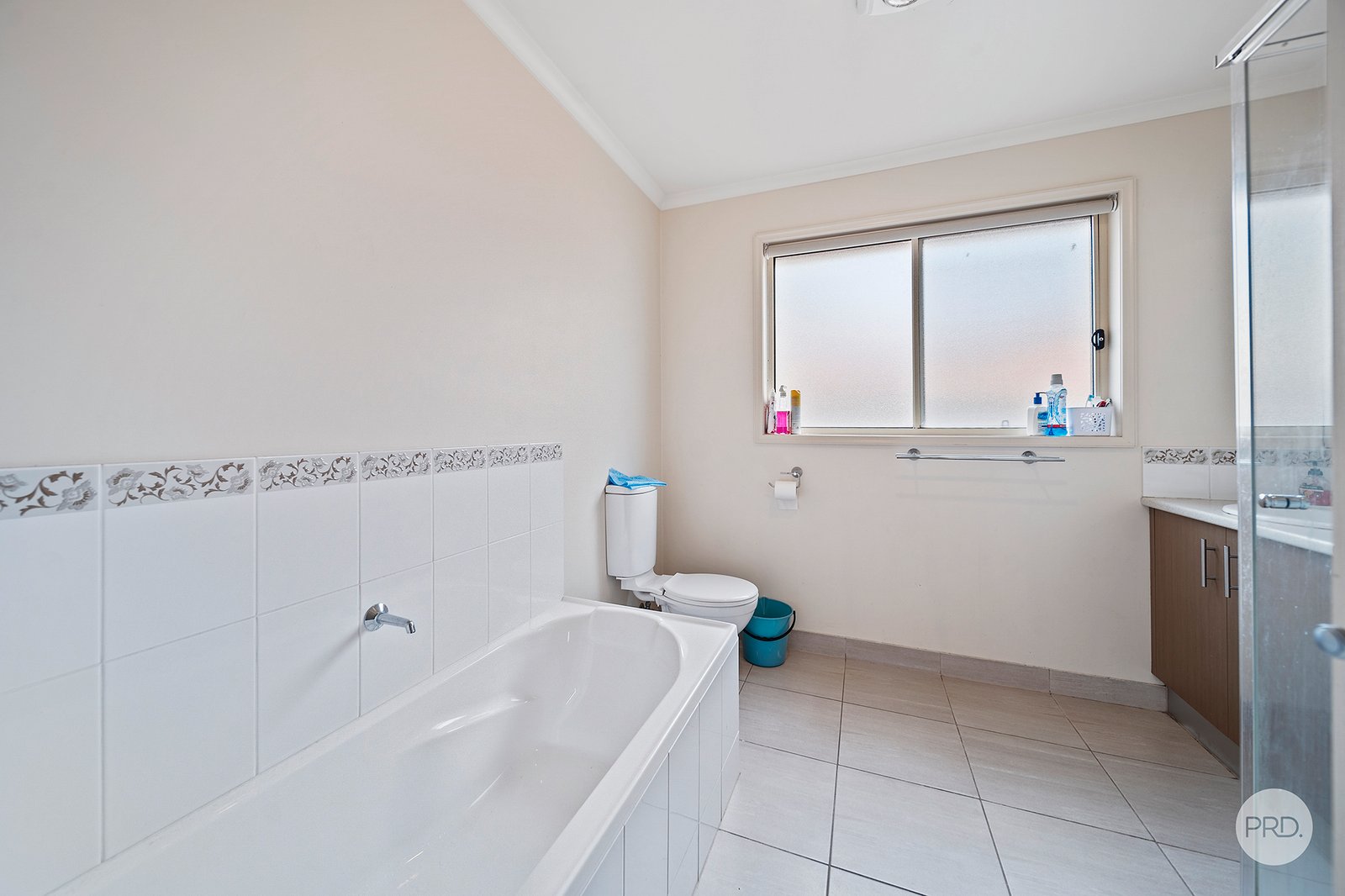 6 Rosewood Mews GOLDEN SQUARE 9