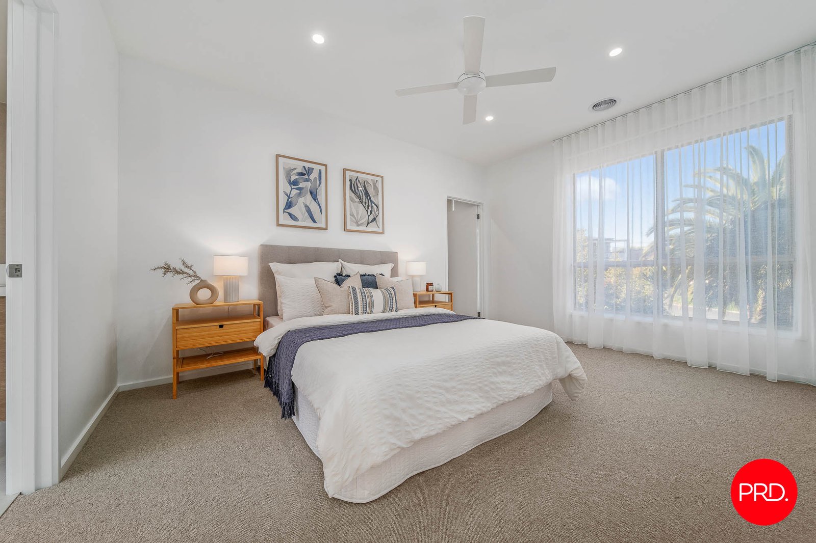 6 Roslyn Court KENNINGTON 12