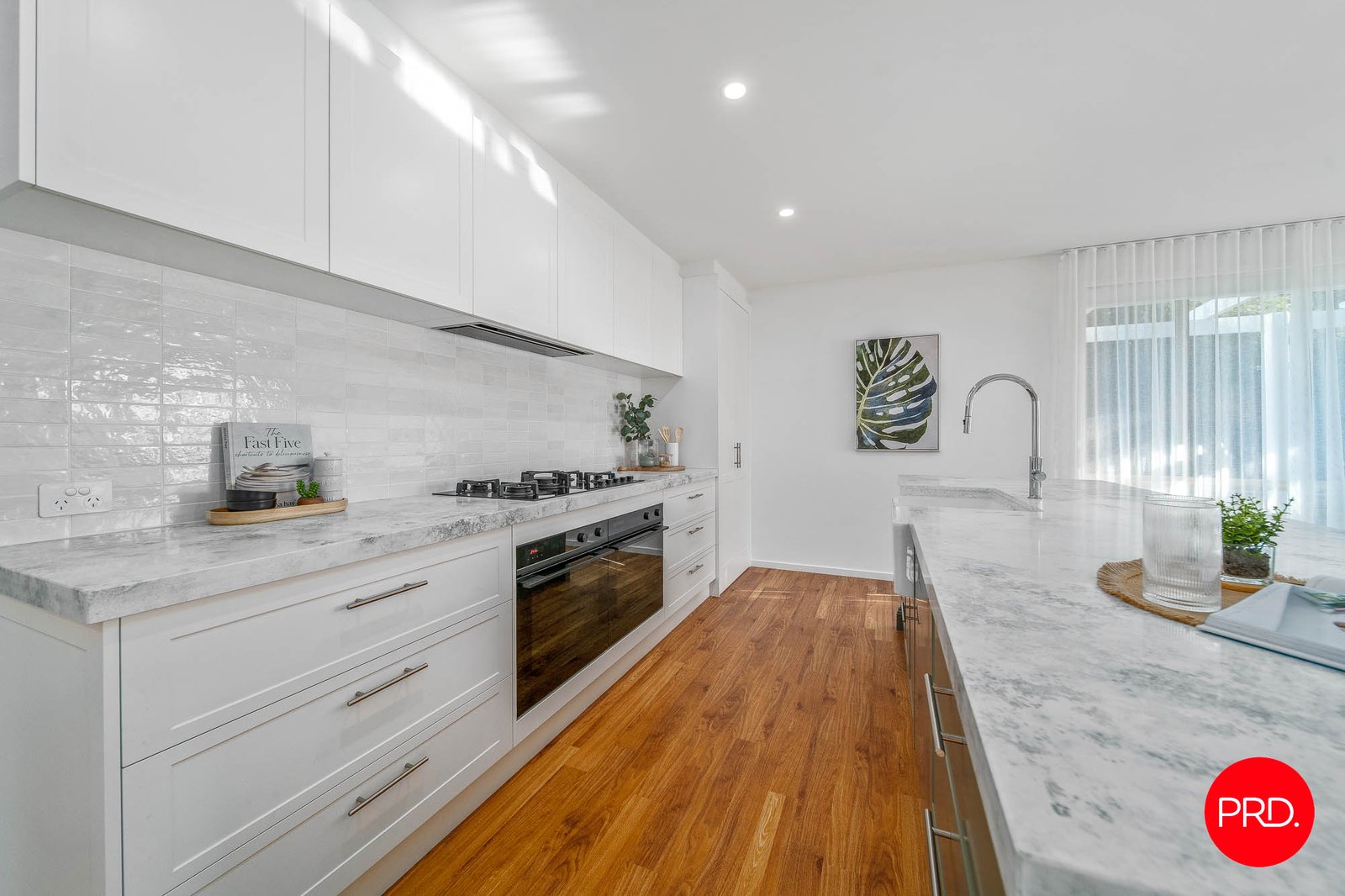 6 Roslyn Court KENNINGTON 22