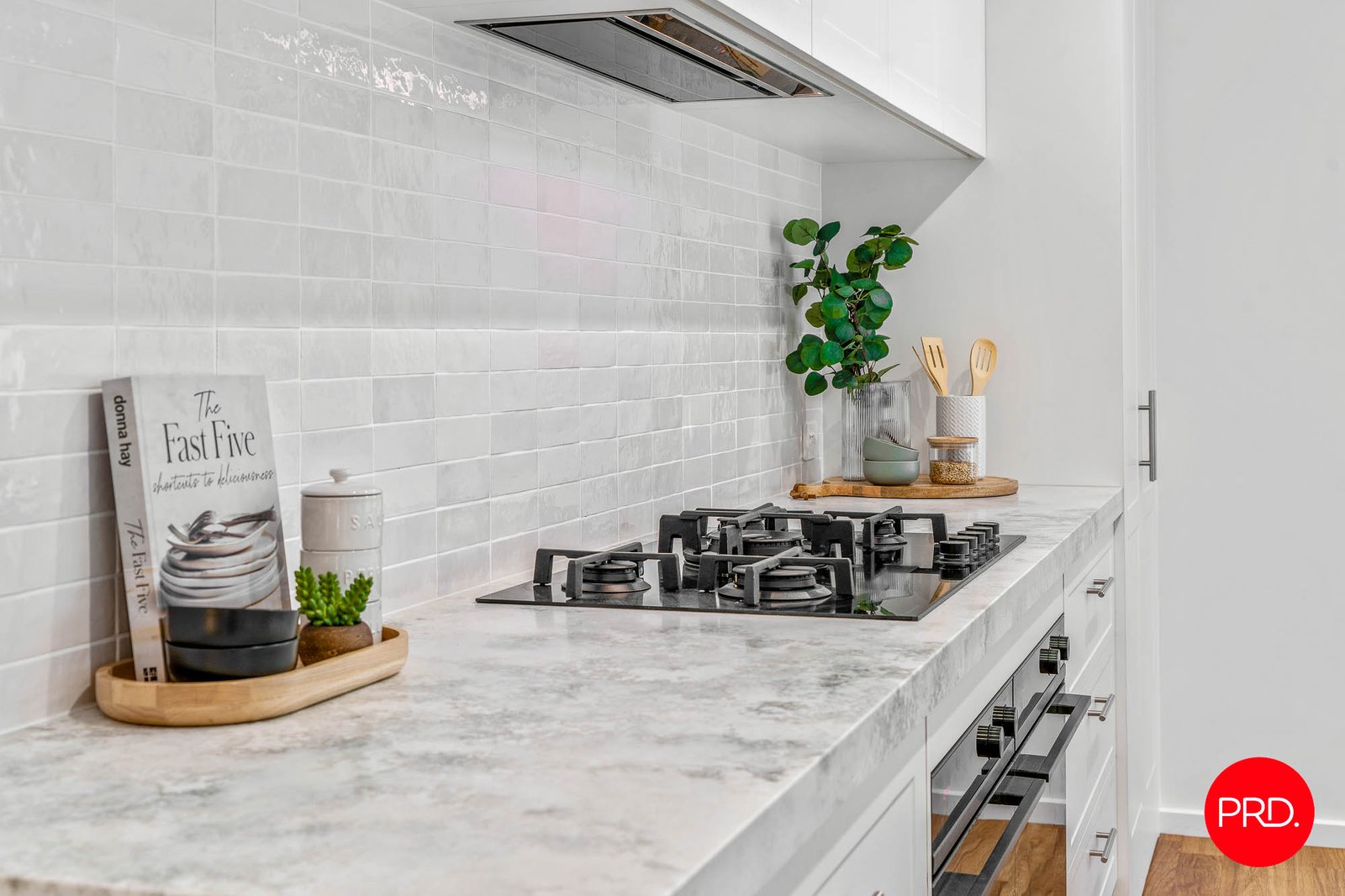 6 Roslyn Court KENNINGTON 23