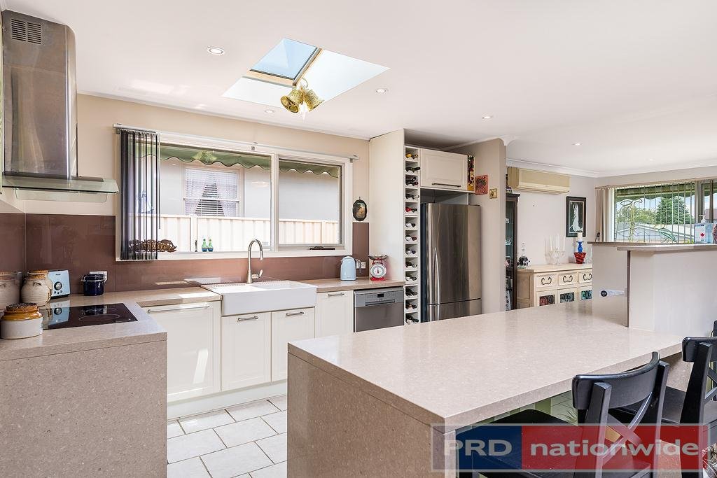 6 Ruthven Avenue MILPERRA 3
