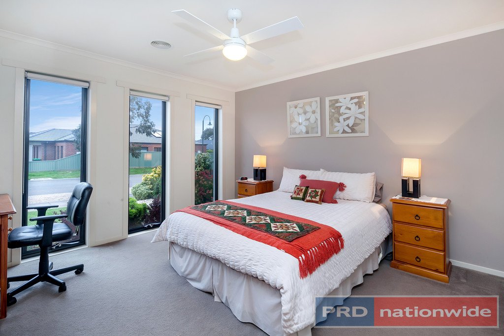 6 Sackville Street MINERS REST 2