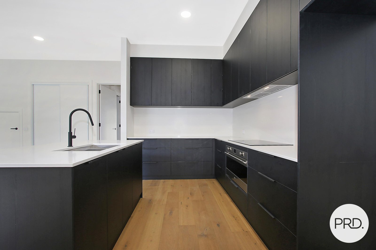 6 Sadie Lane SOUTH ALBURY 3