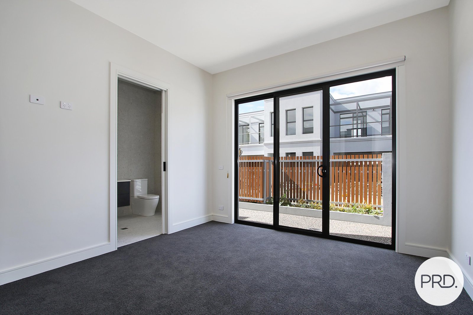 6 Sadie Lane SOUTH ALBURY 5