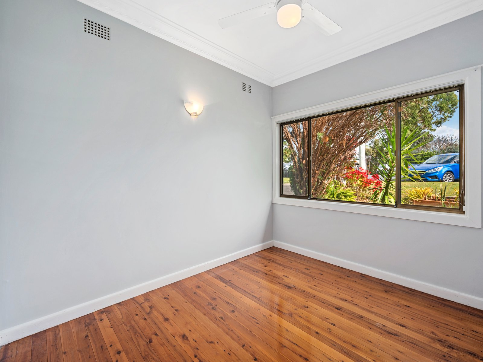 6 Salamander Street COFFS HARBOUR 4