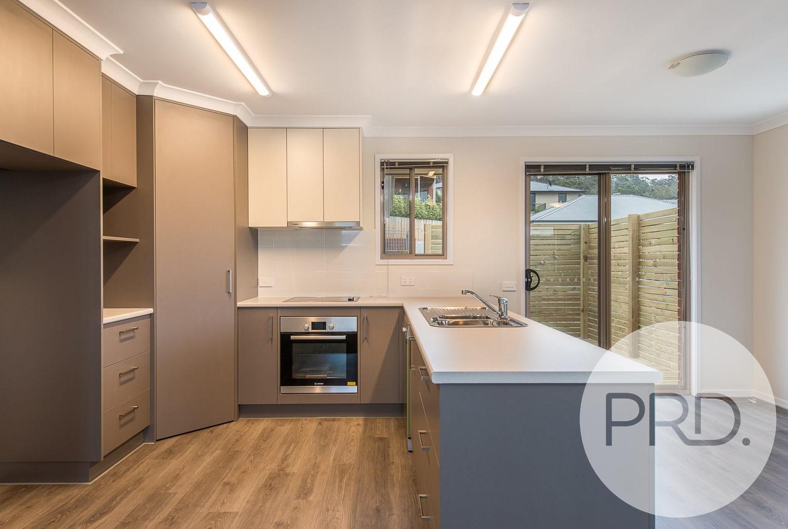 6 Sams Court HOWRAH 5