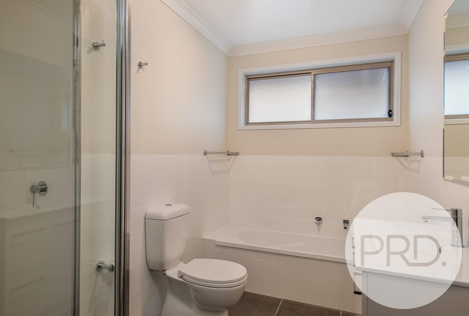 6 Sams Court HOWRAH 8