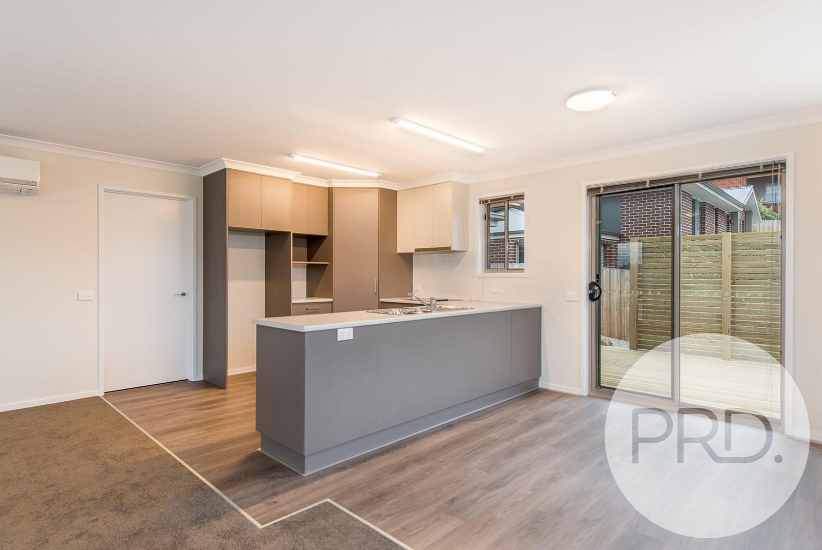 6 Sams Court HOWRAH 4