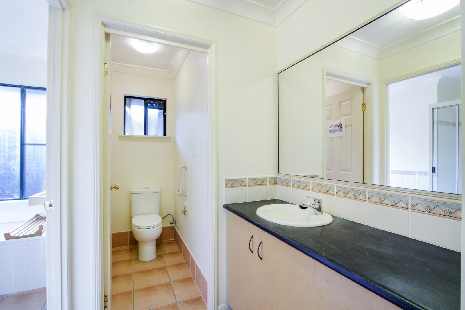 6 Sanctuary Ave  JUBILEE POCKET 18
