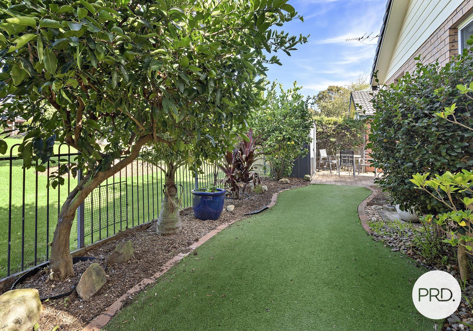 6 Sanderson Road KANAHOOKA 11