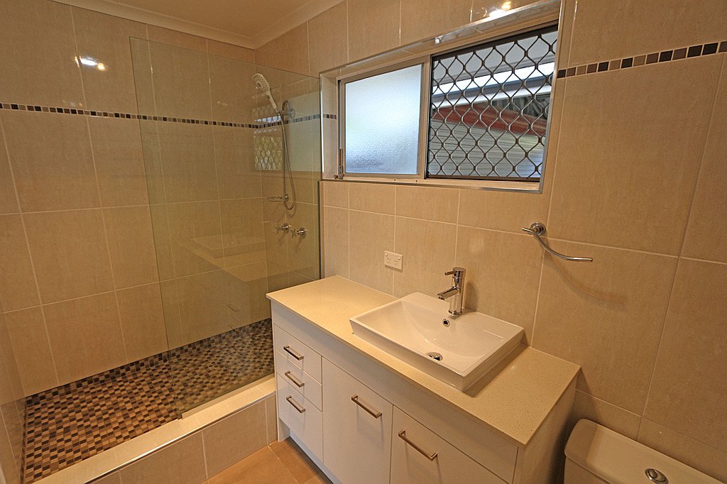 6 Sara Street ASHMORE 12