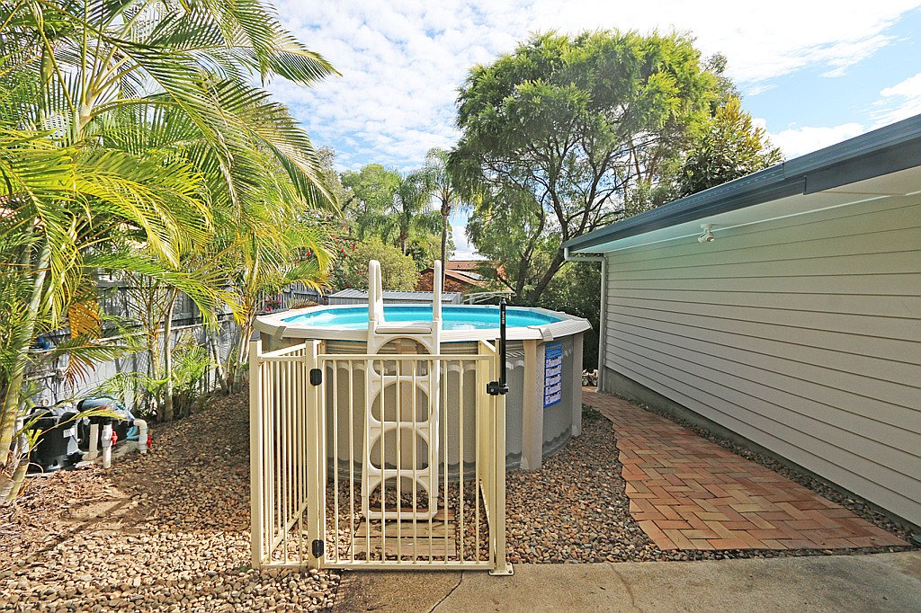 6 Sara Street ASHMORE 16