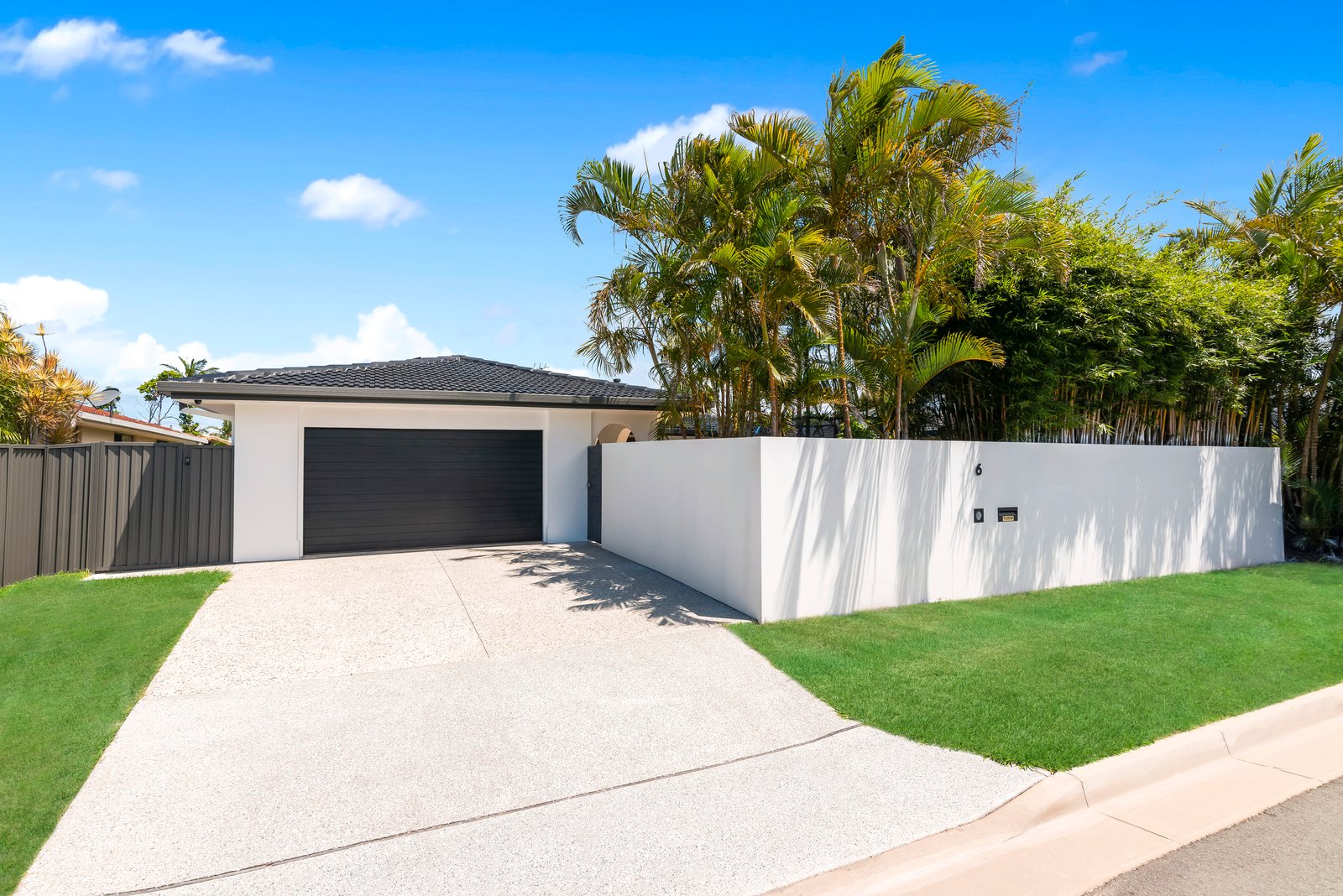 6 Satinwood Place PALM BEACH 1