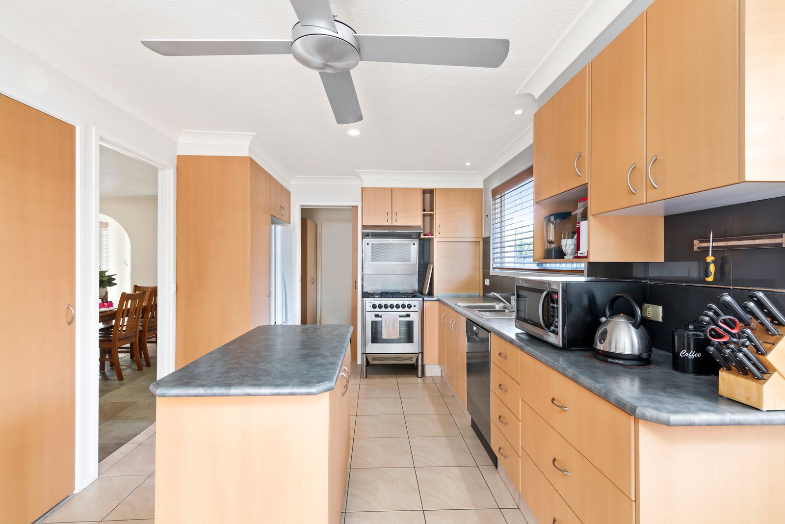 6 Satinwood Place PALM BEACH 9