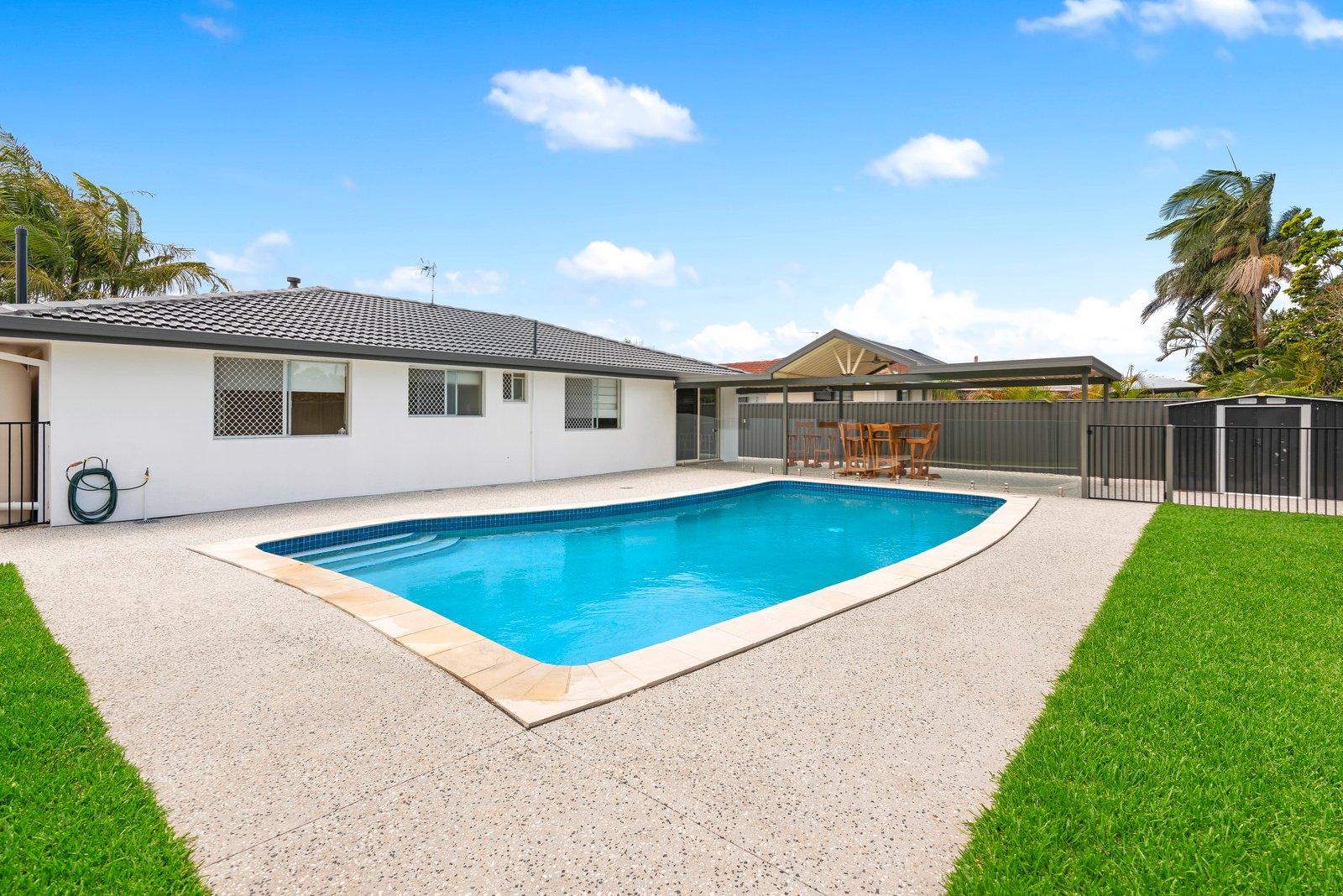 6 Satinwood Place PALM BEACH 1