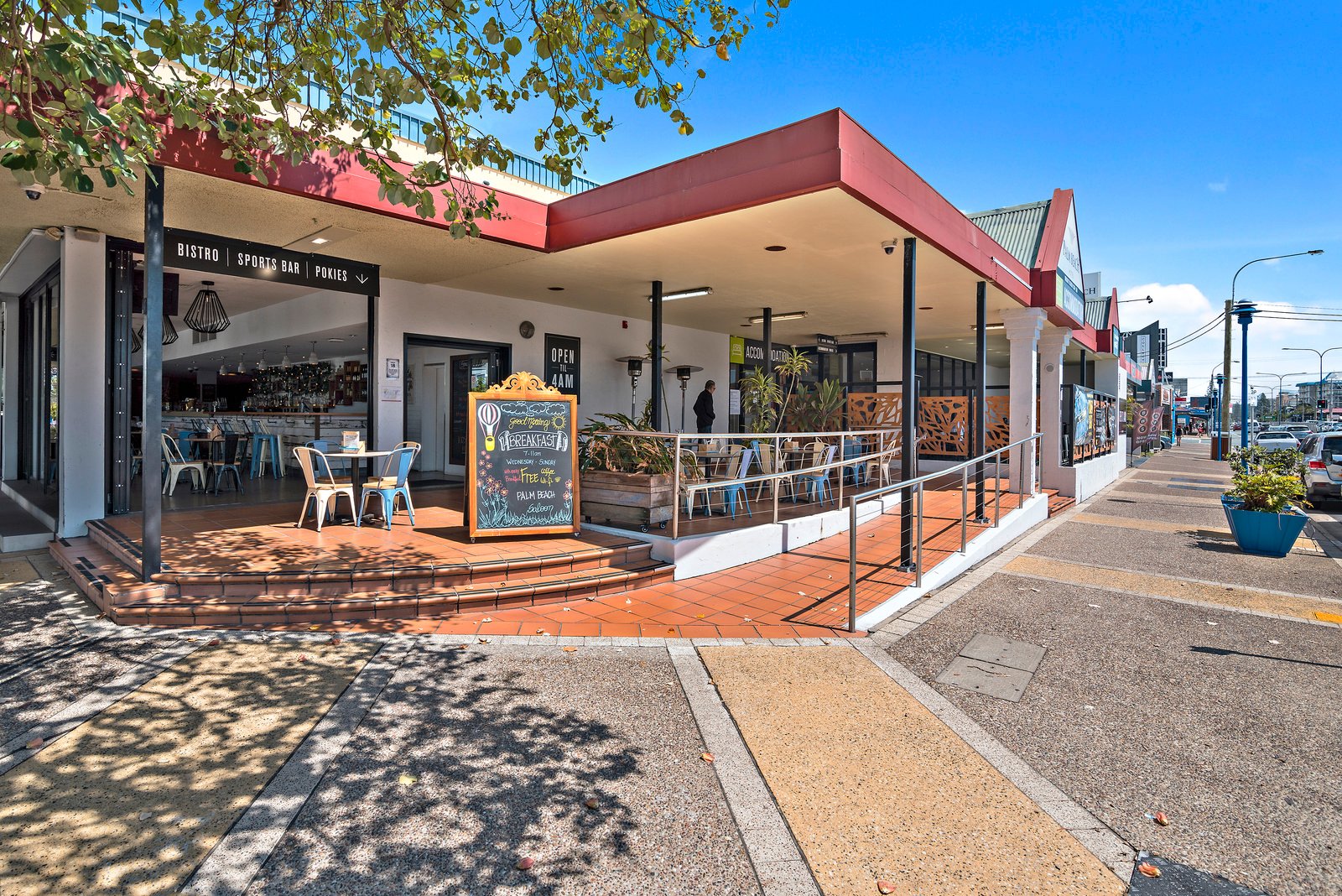 6 Satinwood Place PALM BEACH 17