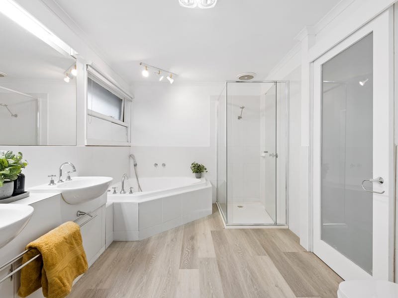 Real Estate and Property in 6 Savaris Court, Donvale, VIC