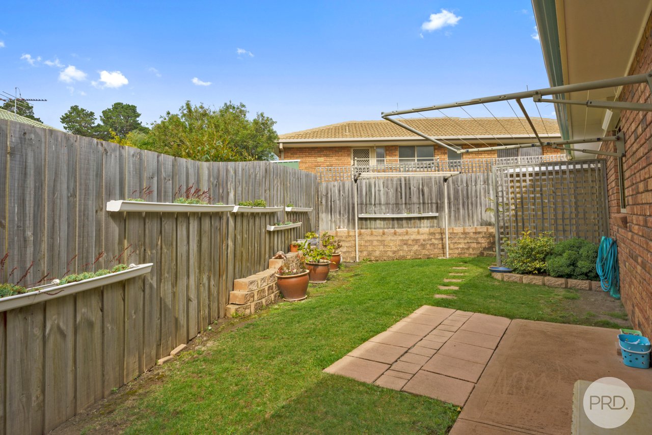 6 Savoy Place HOWRAH 8