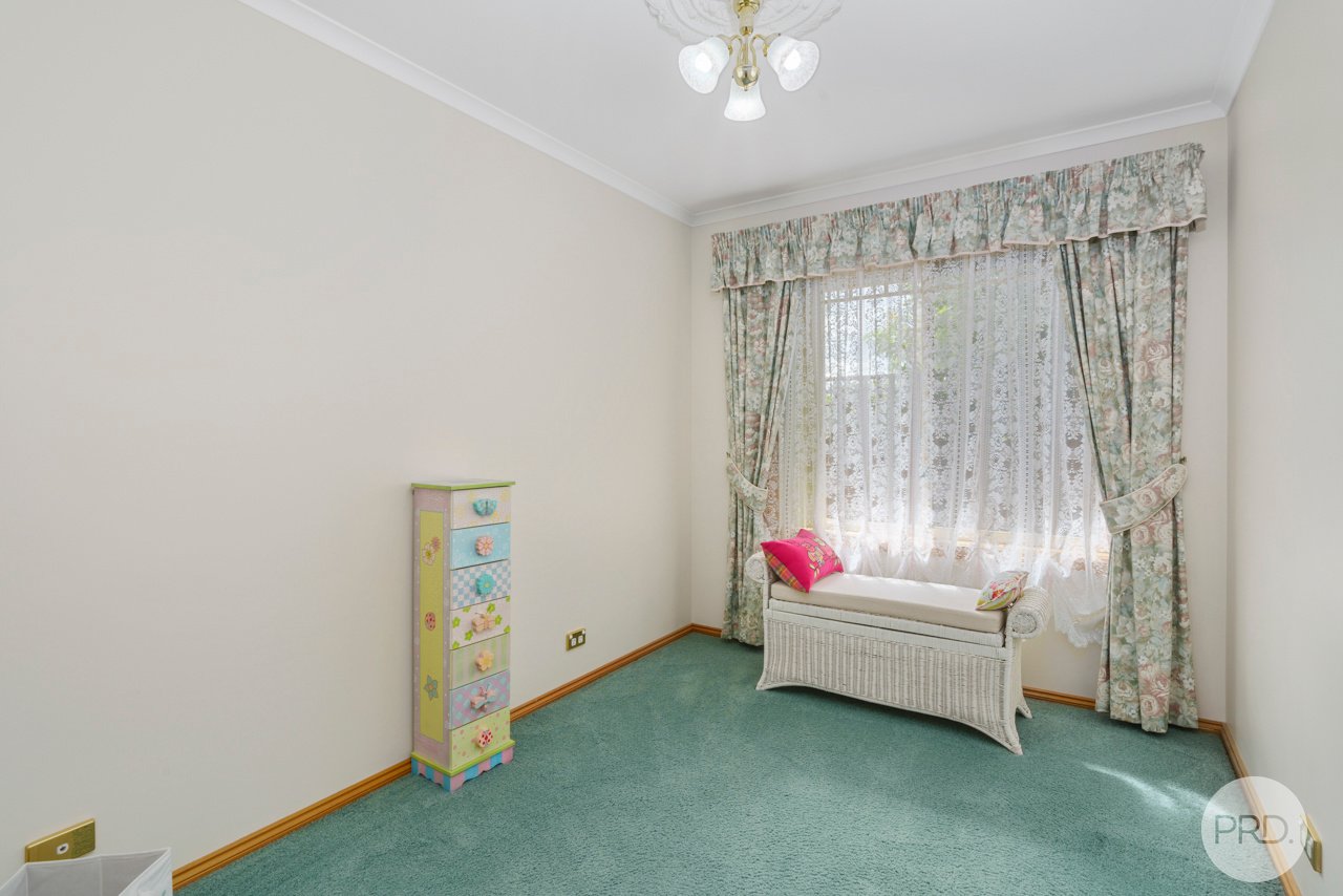 6 Savoy Place HOWRAH 10