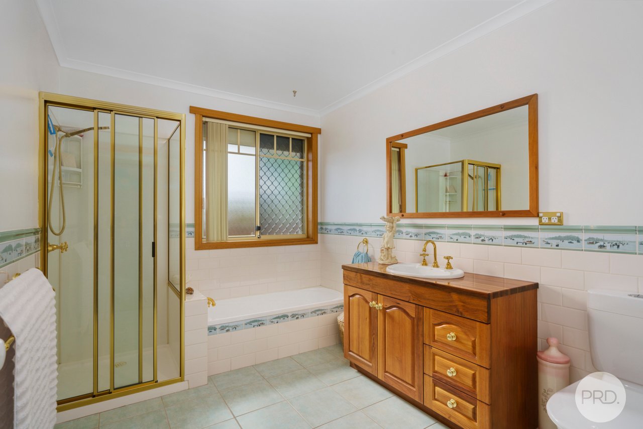 6 Savoy Place HOWRAH 14