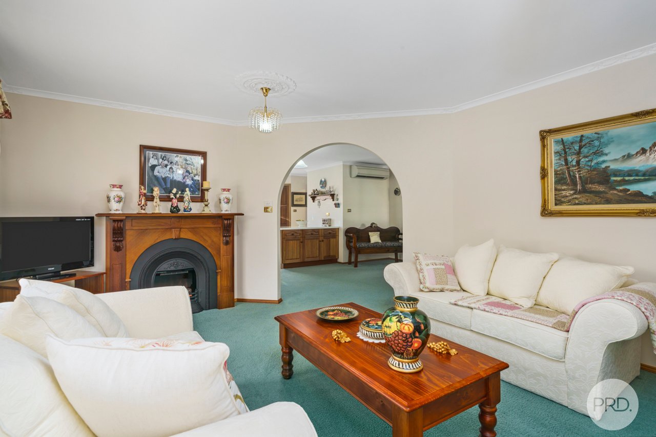 6 Savoy Place HOWRAH 17